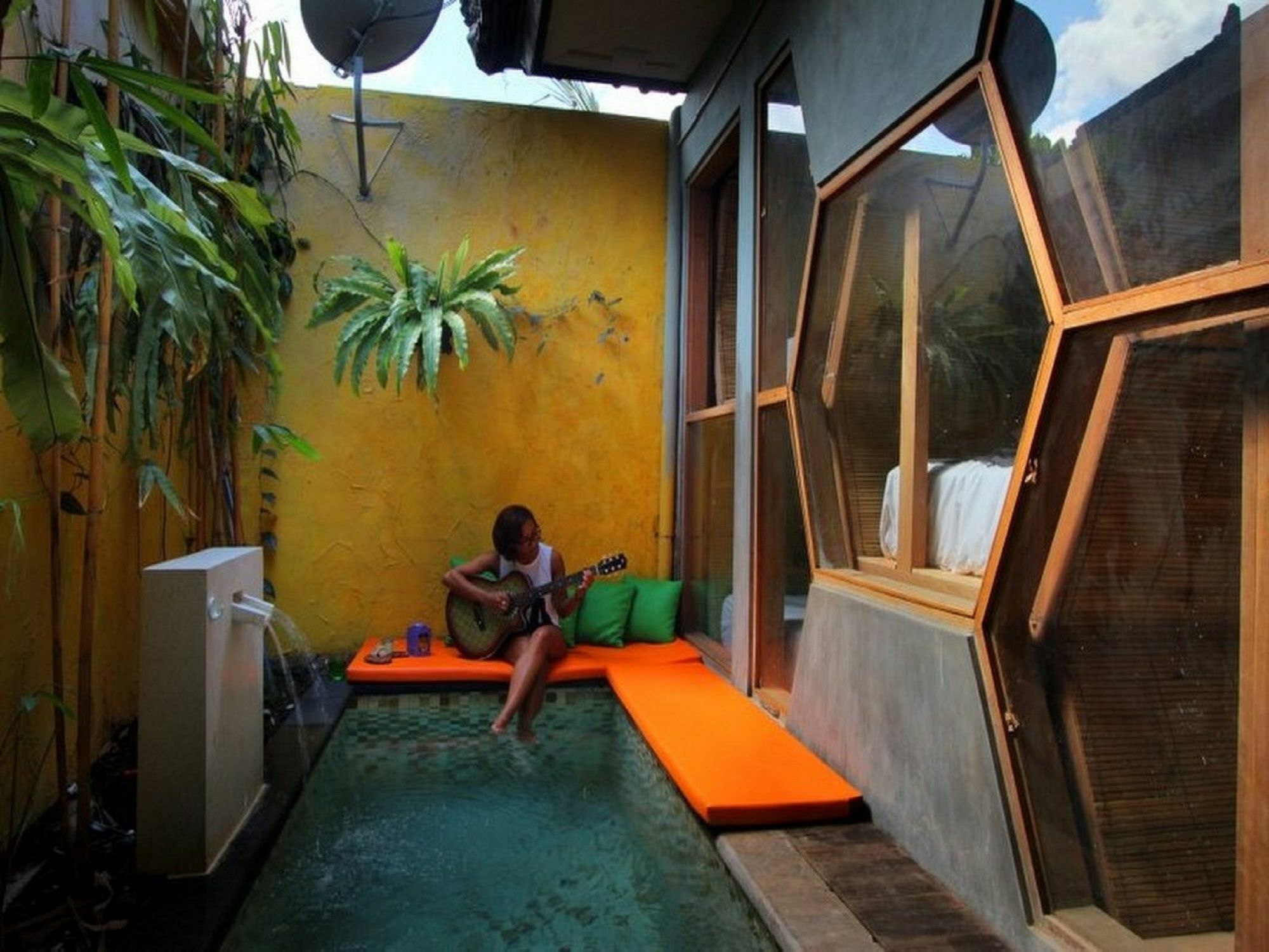 Bali Bee House Hotel Kerobokan Exterior foto